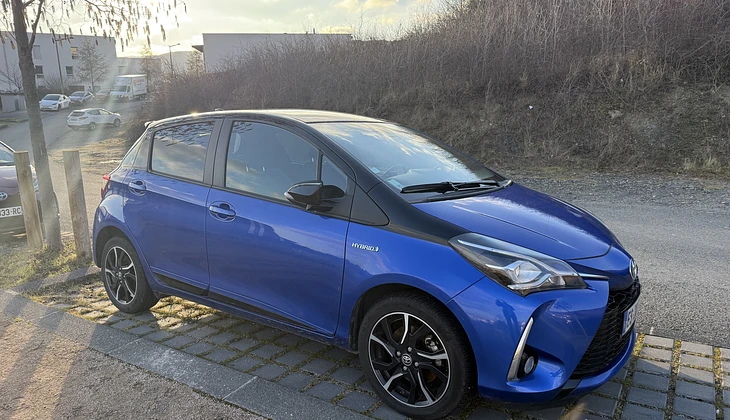 location-TOYOTA-La Riche-roadstr