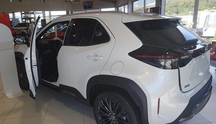 location-TOYOTA-Le Châtelard-roadstr