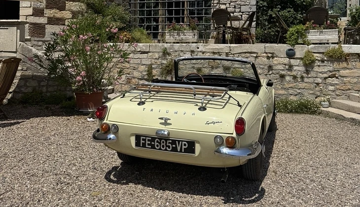 location-TRIUMPH-Jarny-roadstr