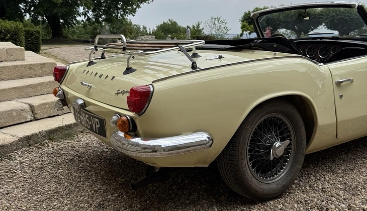 location-TRIUMPH-Jarny-roadstr