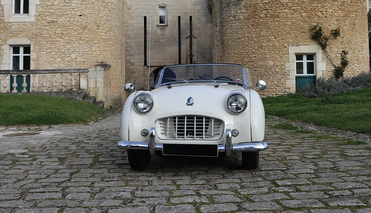 location-TRIUMPH-Châteauroux-roadstr