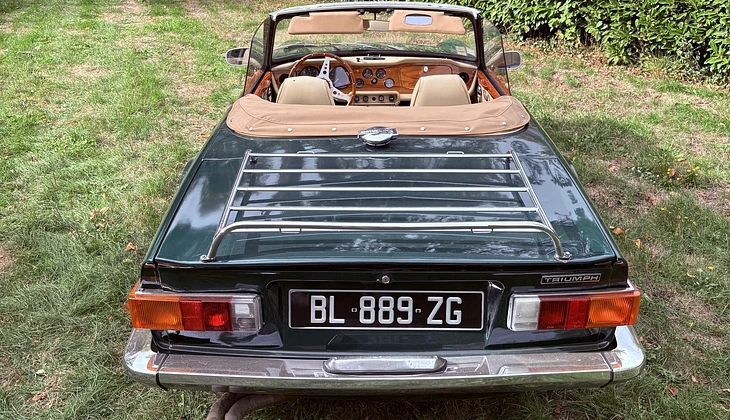 location-TRIUMPH-Saint-Denis-sur-Sarthon-roadstr