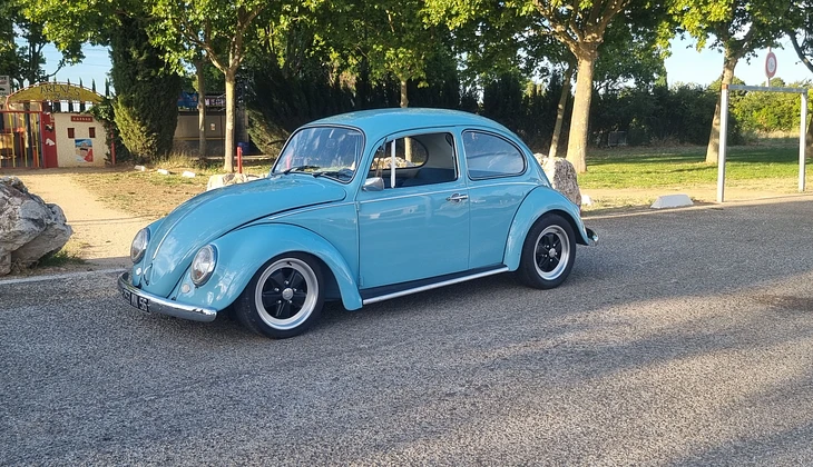 location-VOLKSWAGEN-Arles-roadstr