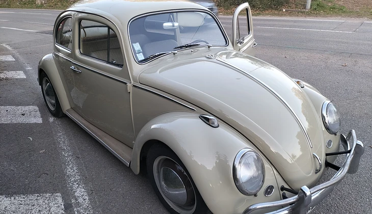 location-VOLKSWAGEN-La Gaude-roadstr