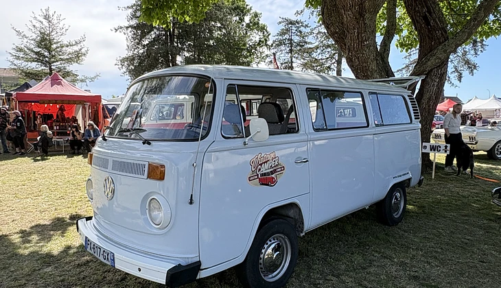 location-VOLKSWAGEN-Biganos-roadstr