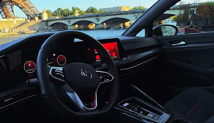 location-VOLKSWAGEN-Paris-roadstr