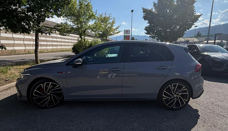 location-VOLKSWAGEN-Saint-Genis-Pouilly-roadstr