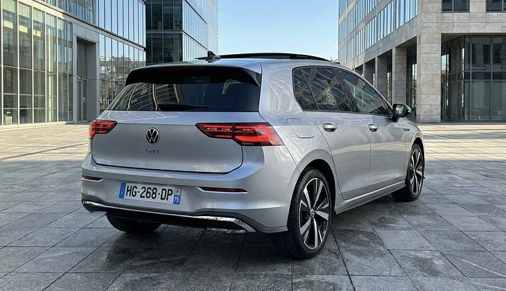 location-VOLKSWAGEN-Paris-roadstr