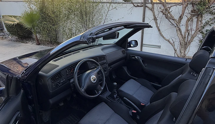 location-VOLKSWAGEN-Montpellier-roadstr