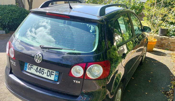 location-VOLKSWAGEN-Chevaigné-roadstr