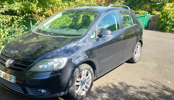 location-VOLKSWAGEN-Chevaigné-roadstr