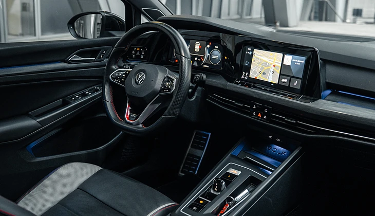 location-VOLKSWAGEN-Puteaux-roadstr