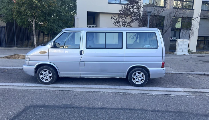 location-VOLKSWAGEN-Lyon-roadstr