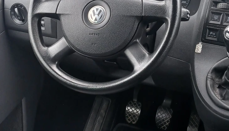 location-VOLKSWAGEN-Valserhône-roadstr