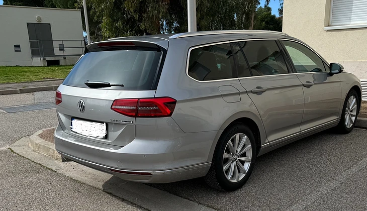 location-VOLKSWAGEN-Calenzana-roadstr