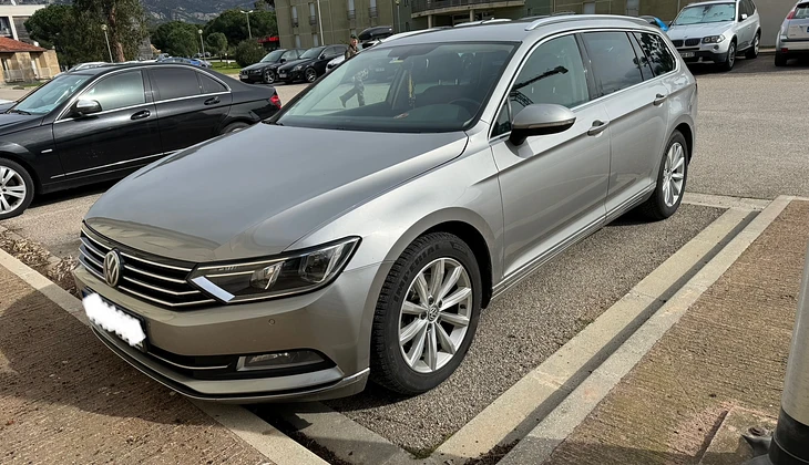 location-VOLKSWAGEN-Calenzana-roadstr