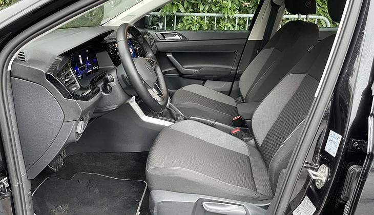 location-VOLKSWAGEN-Nanterre-roadstr