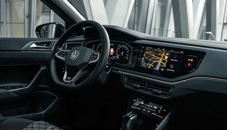location-VOLKSWAGEN-Puteaux-roadstr