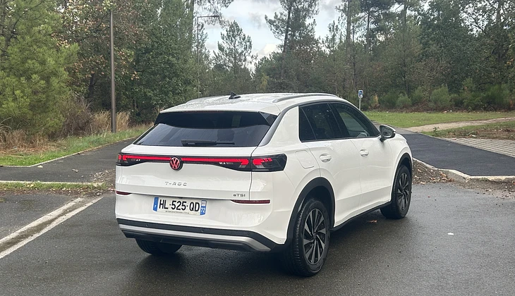 location-VOLKSWAGEN-Le Mans-roadstr