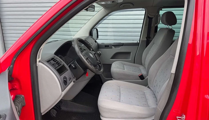 location-VOLKSWAGEN-Bonifacio-roadstr