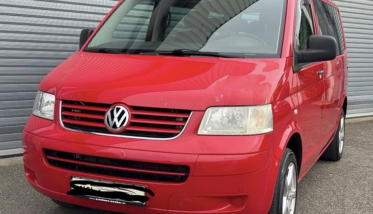 location-VOLKSWAGEN-Bonifacio-roadstr