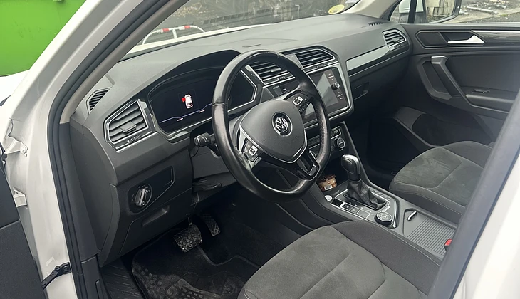 location-VOLKSWAGEN-Gennevilliers-roadstr