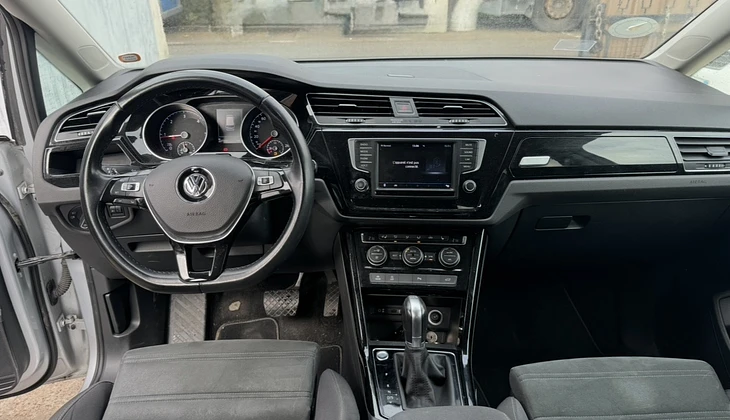 location-VOLKSWAGEN-Nice-roadstr