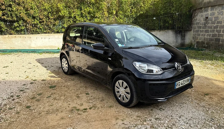 location-VOLKSWAGEN-Valence-roadstr