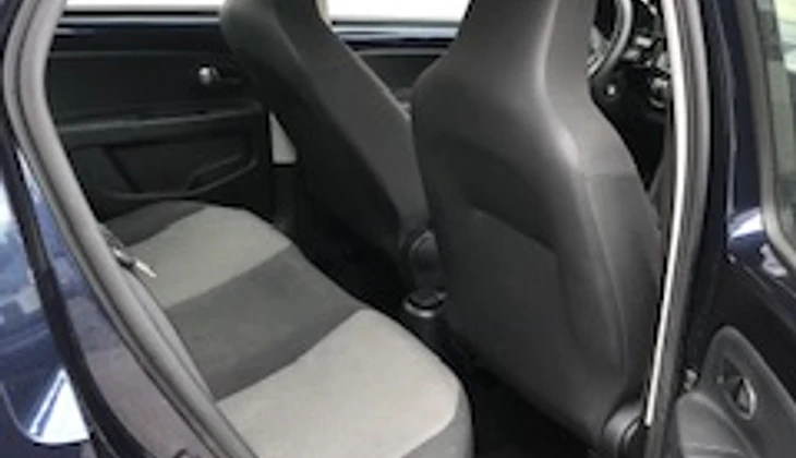 location-VOLKSWAGEN-Évry-Courcouronnes-roadstr