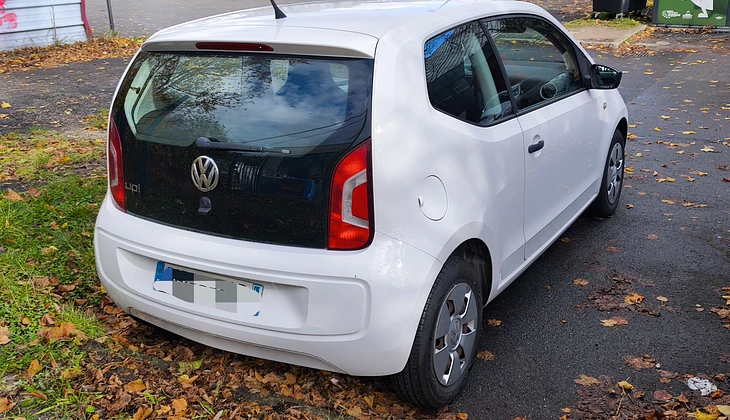 location-VOLKSWAGEN-Jouy-le-Moutier-roadstr