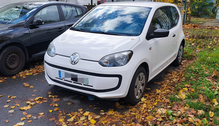 location-VOLKSWAGEN-Jouy-le-Moutier-roadstr