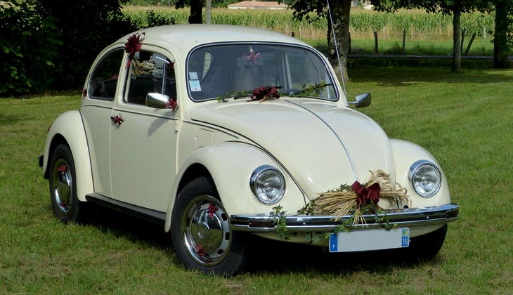 location-VOLKSWAGEN-Brissac Loire Aubance-roadstr