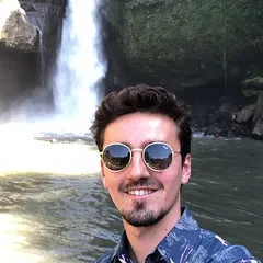 Théo
